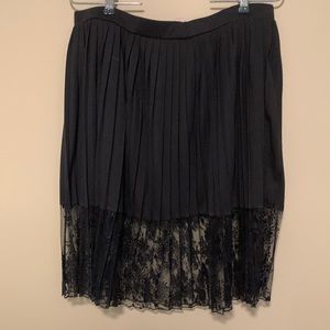 Black lace skirt - medium
